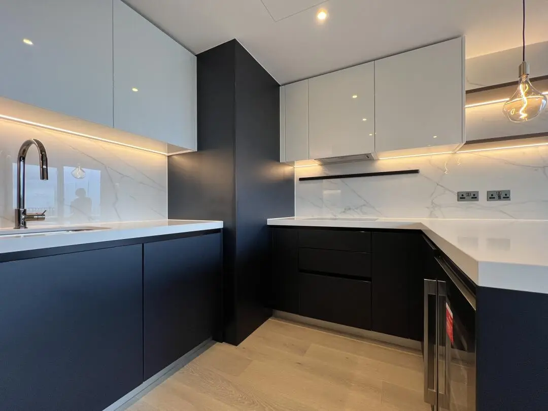 倫敦新房2b2b拼室友，租期靈活～