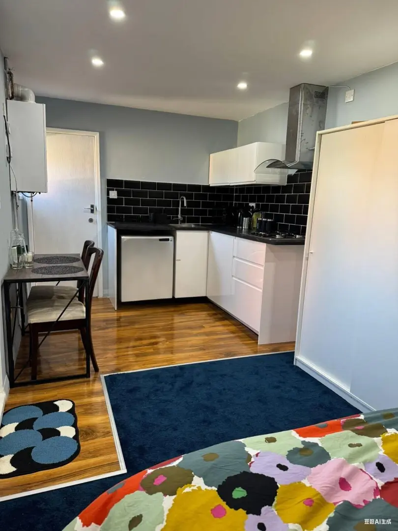 愛丁堡短租帶時間來問，studio戶型給包bill