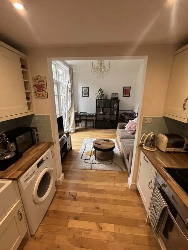 倫敦一區｜2xx的1b1b找下一任租客ing～