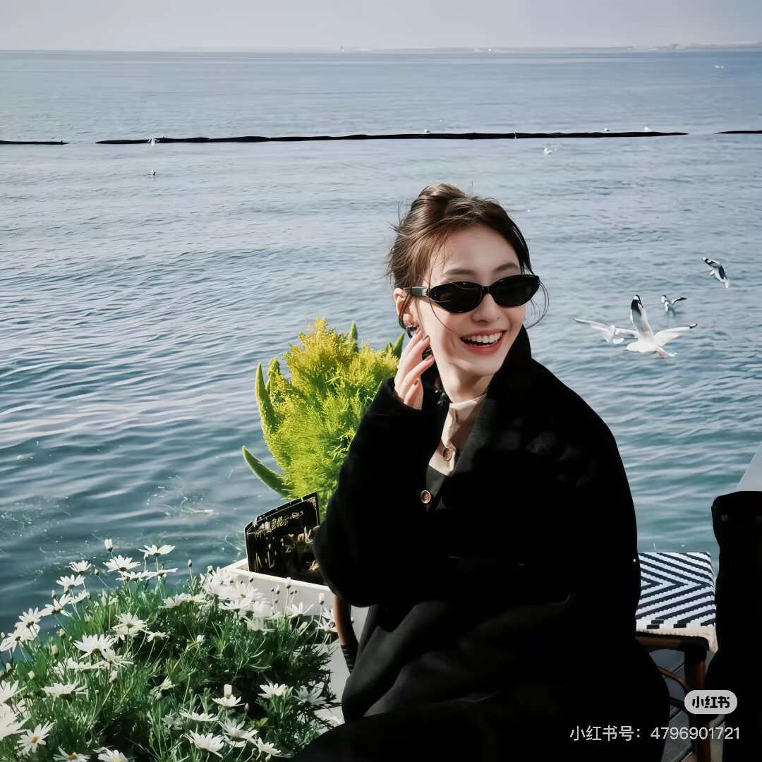 微笑袋鼠太可愛了，萌化了！