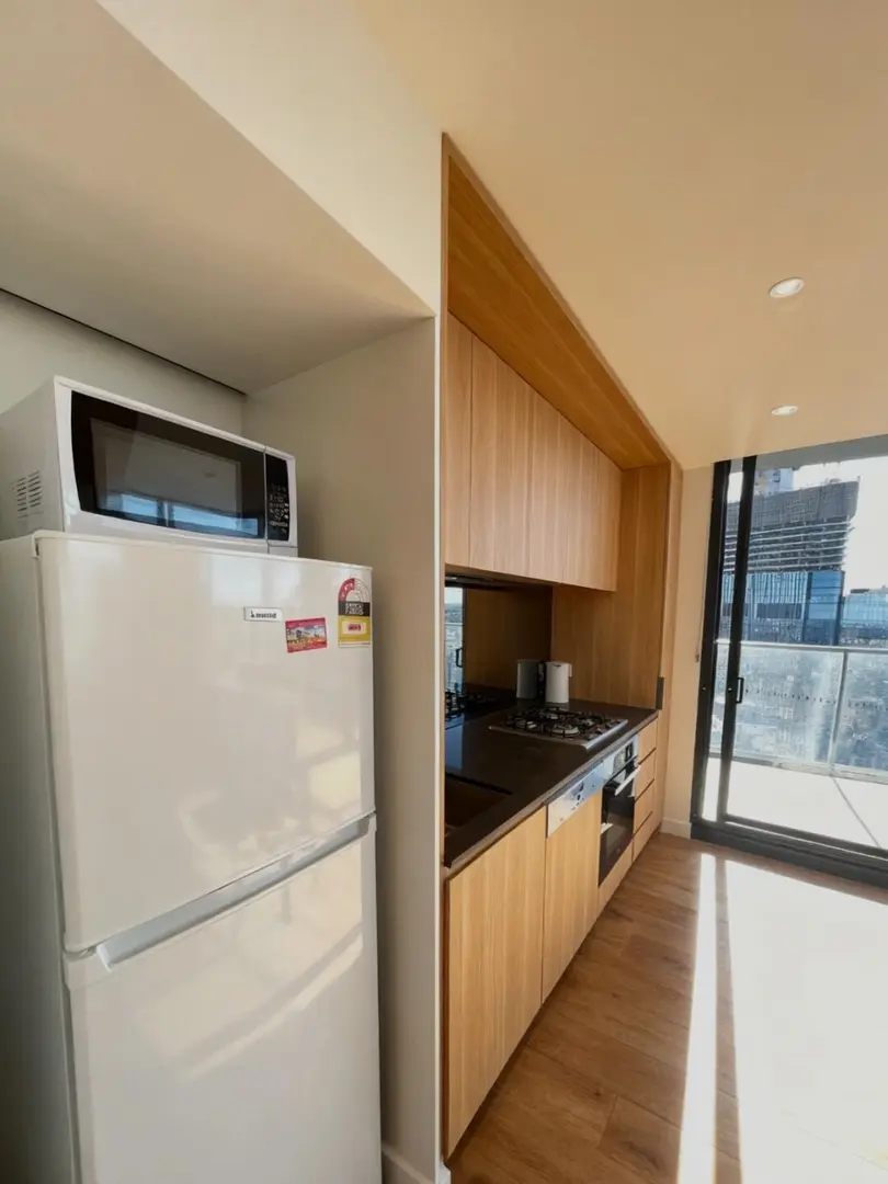 曼徹斯特租房，大落地窗1b1b急轉