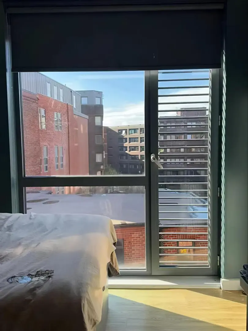 布里斯托溫馨 studio低價出｜帶洗衣機