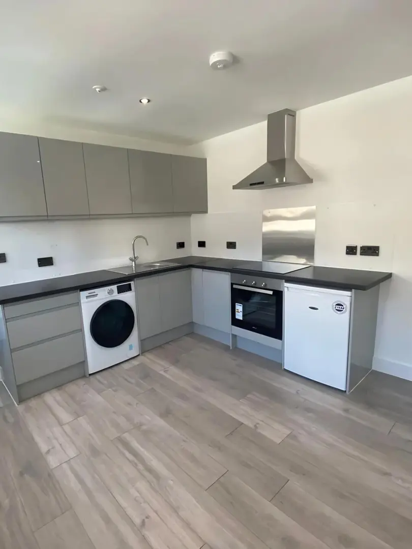 伯明罕studio挖到寶！近伯大還帶獨立洗衣機