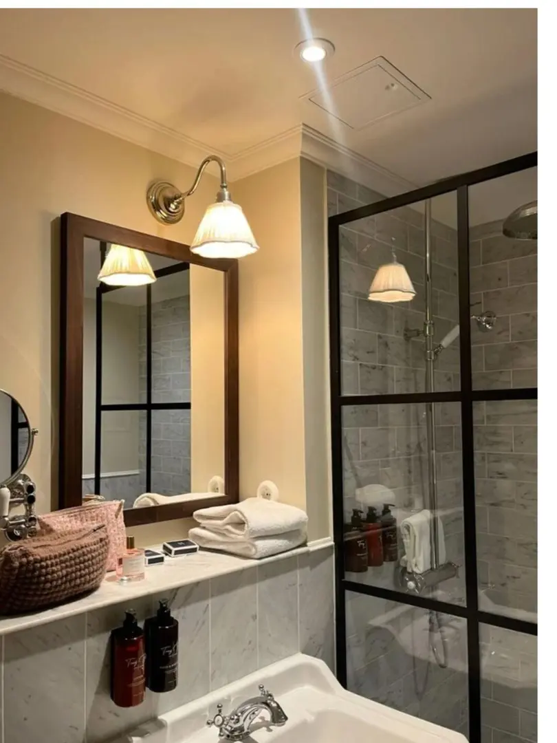 誠問：利茲大學附近轉租1B1B，有人接嗎