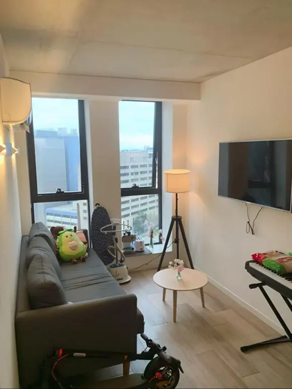 工作結束，阿德萊德高層1b1b找下任租客