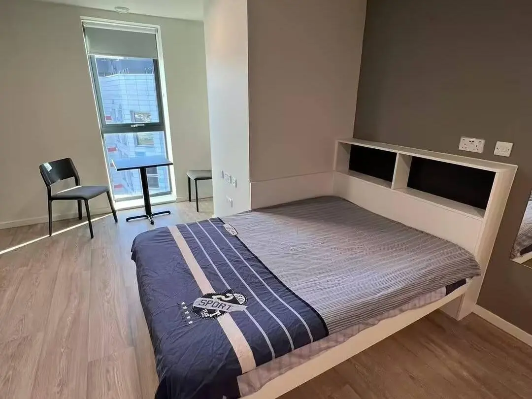 offer被拒，倫敦3xx轉一間studio～包bills