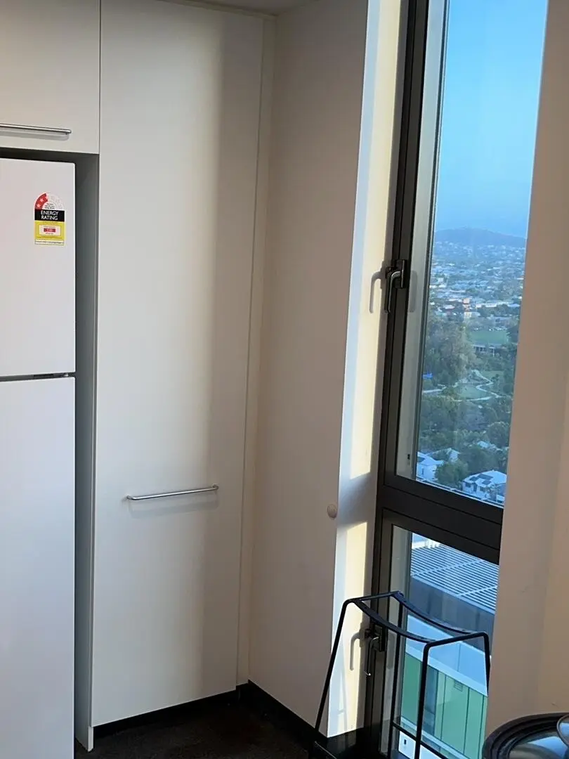 真在布里斯班撿漏了帶落地窗還包bill的1b1b