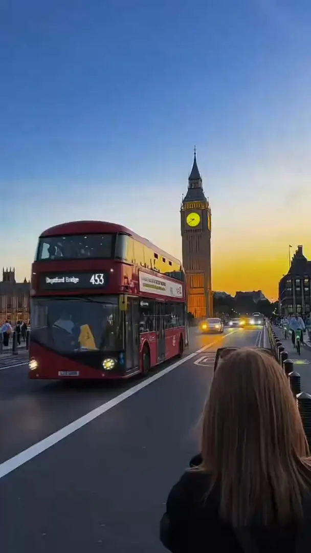 有一天你終於來到了英文課本封面的地方