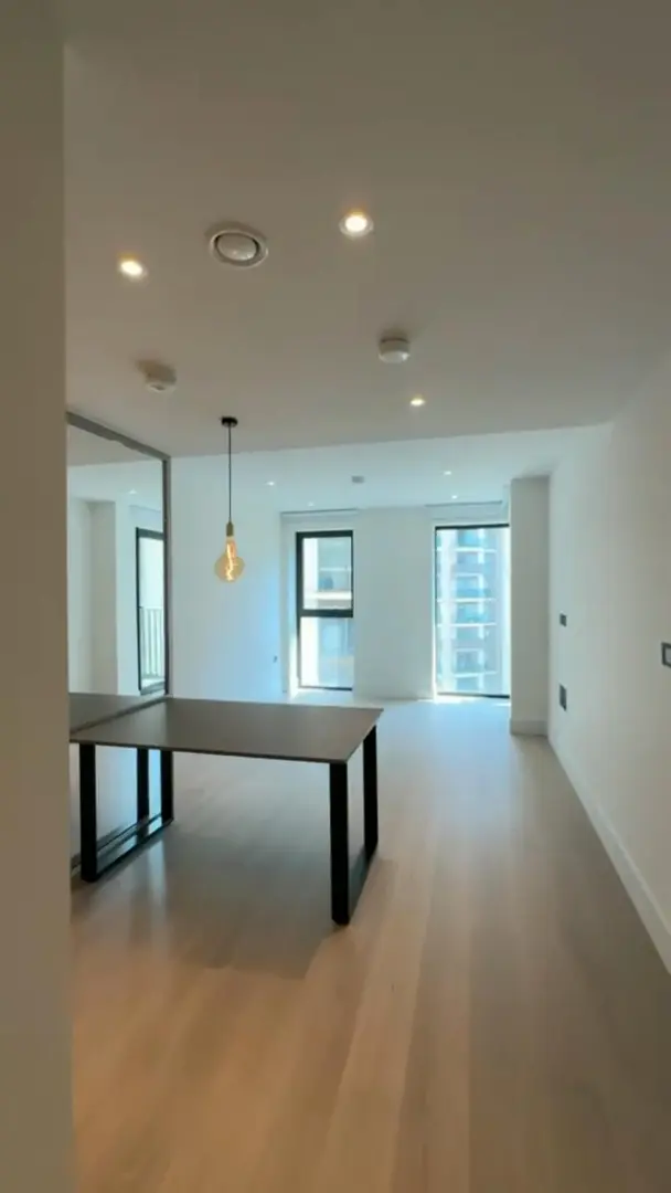 倫敦出一間wcl1b，10.16入住