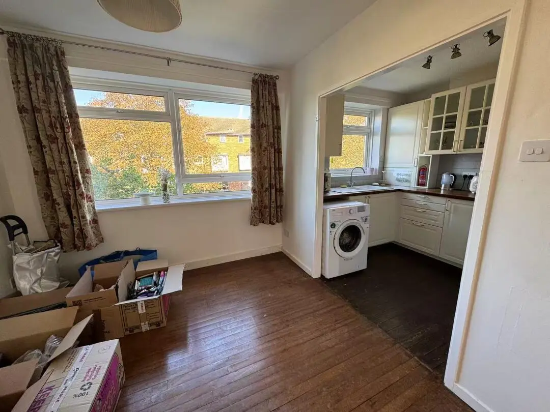 倫敦不到200pw-2b1b戶型找室友