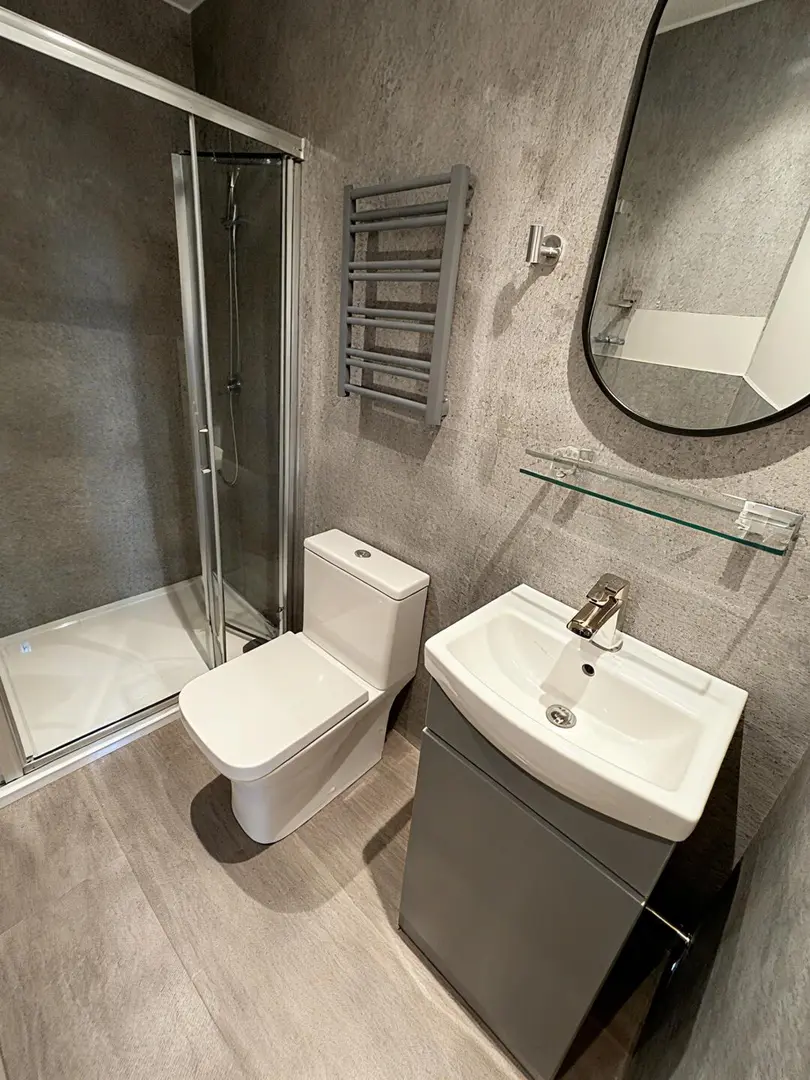 諾丁漢studio轉🐷，包bill幾百米到特倫特