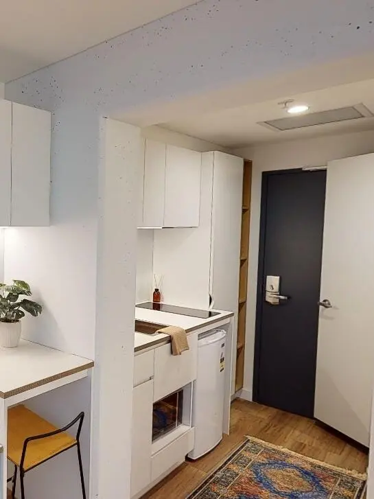 敬自己在墨爾本留學租到了理想的studio