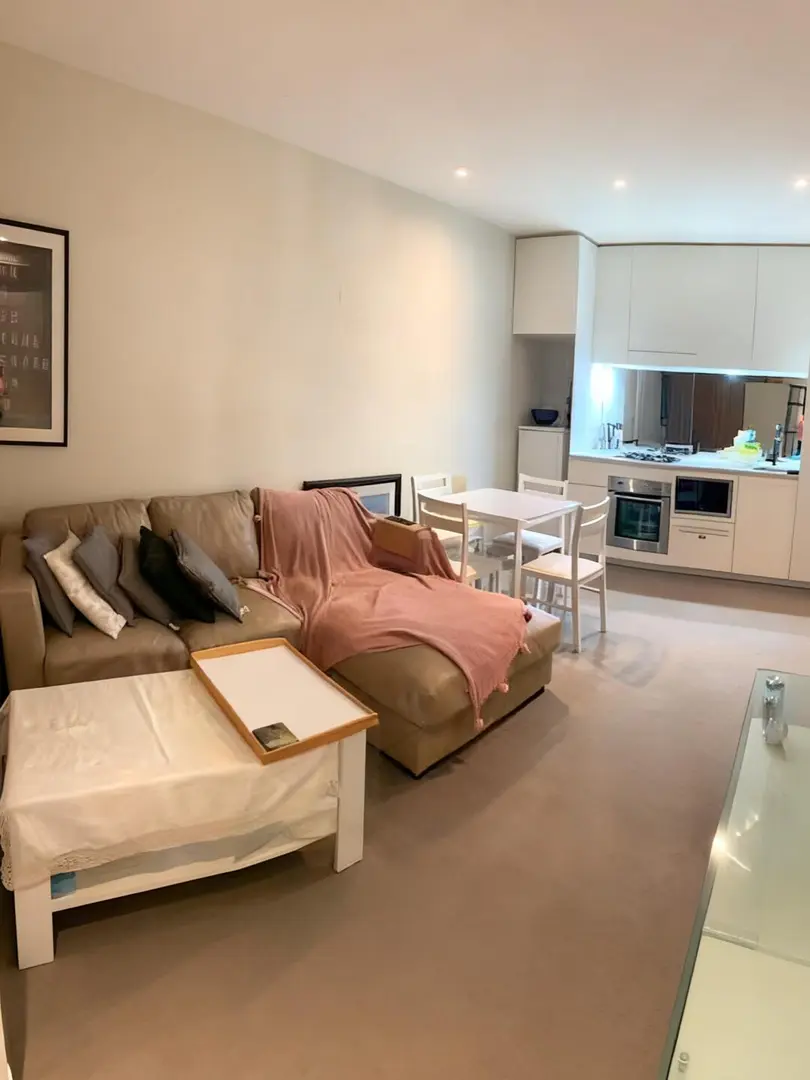 墨爾本落地窗1b1b帶家具～地平線價出！