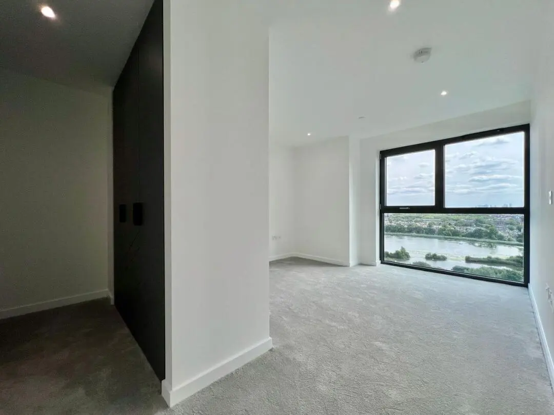 倫敦合租 人均三百➕