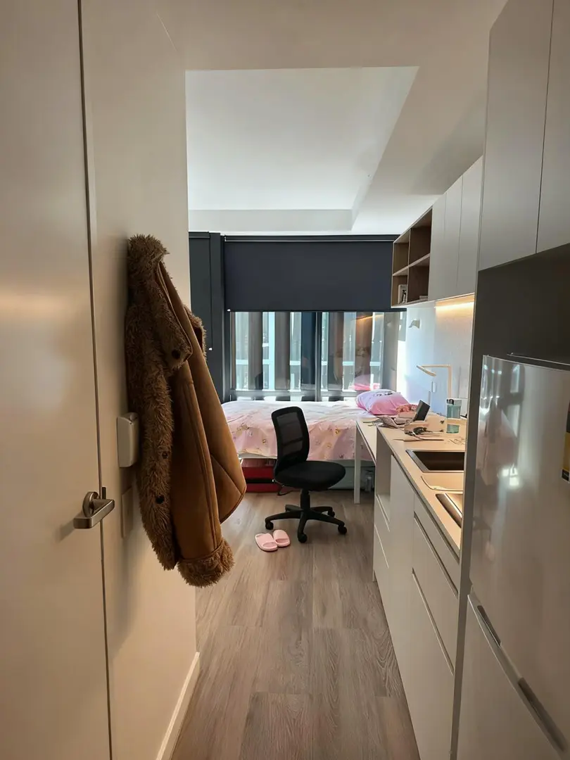 畢業急轉 雪梨unsw旁studio，包bill家具