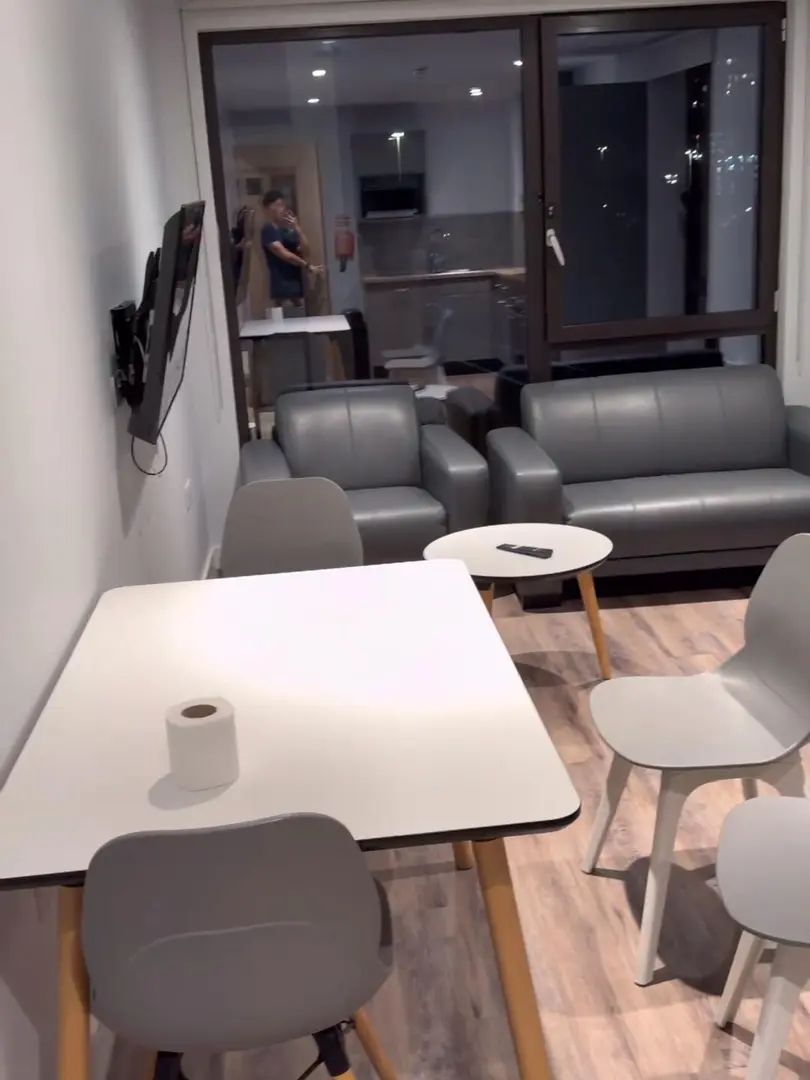 考文垂華威想要1b的同學來看