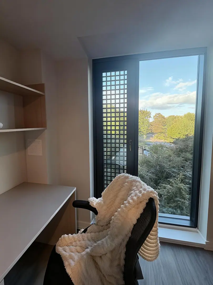 華威大學附近➗studio，包bill帶獨立洗衣