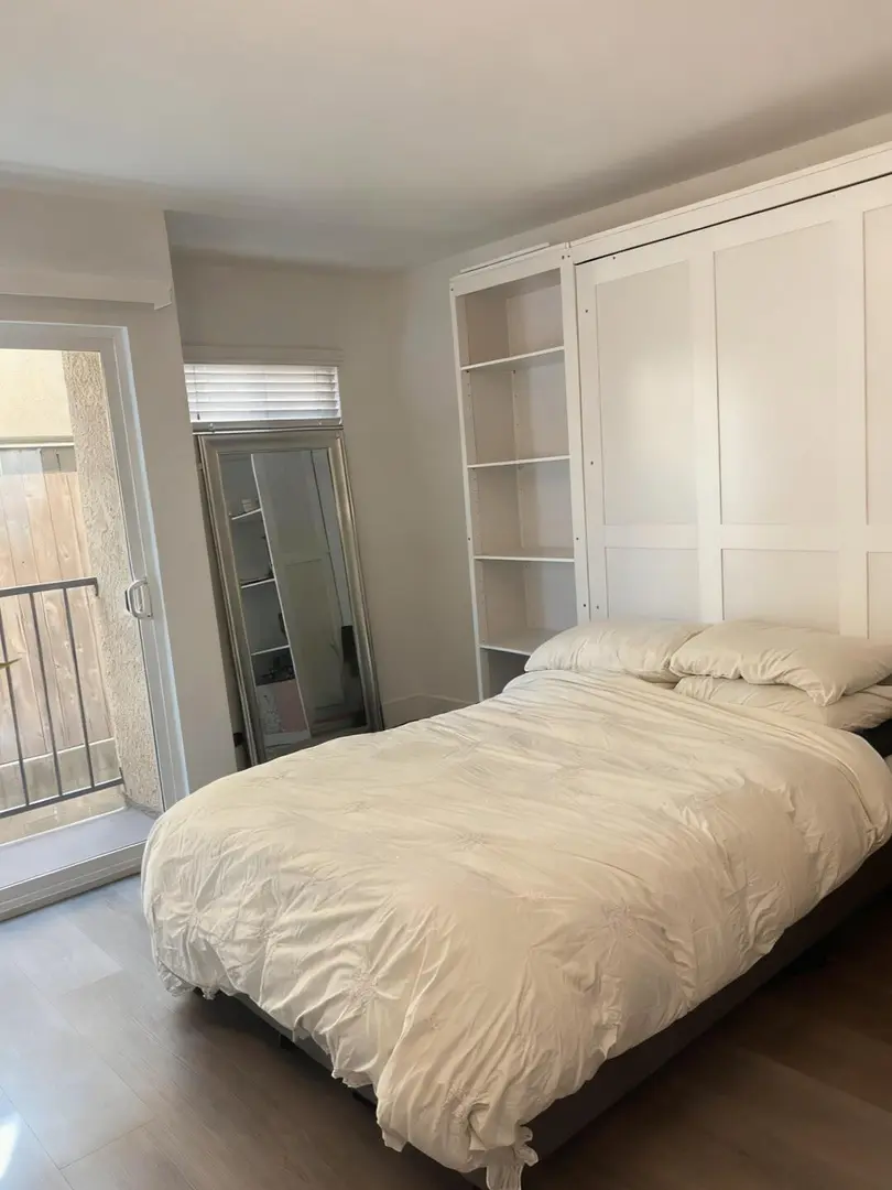 房东直租｜布里斯班带阳台的studio｜近UQ