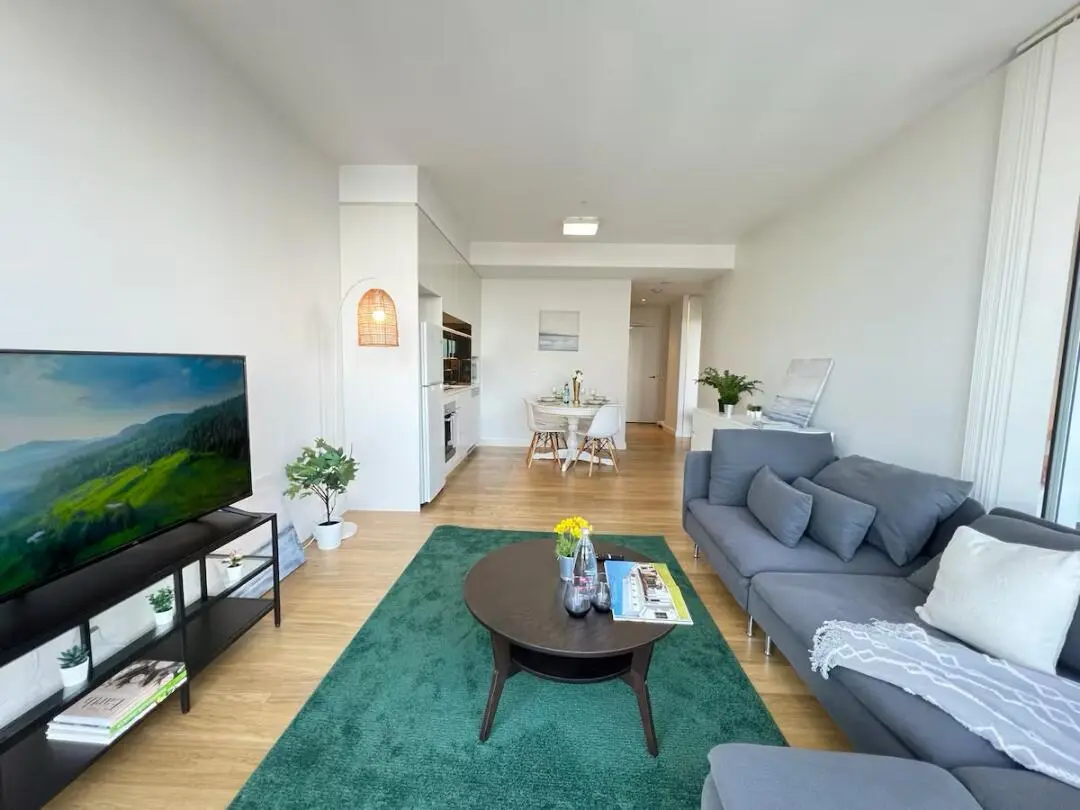 雪梨zetland｜2b2b拼室友｜大落地窗