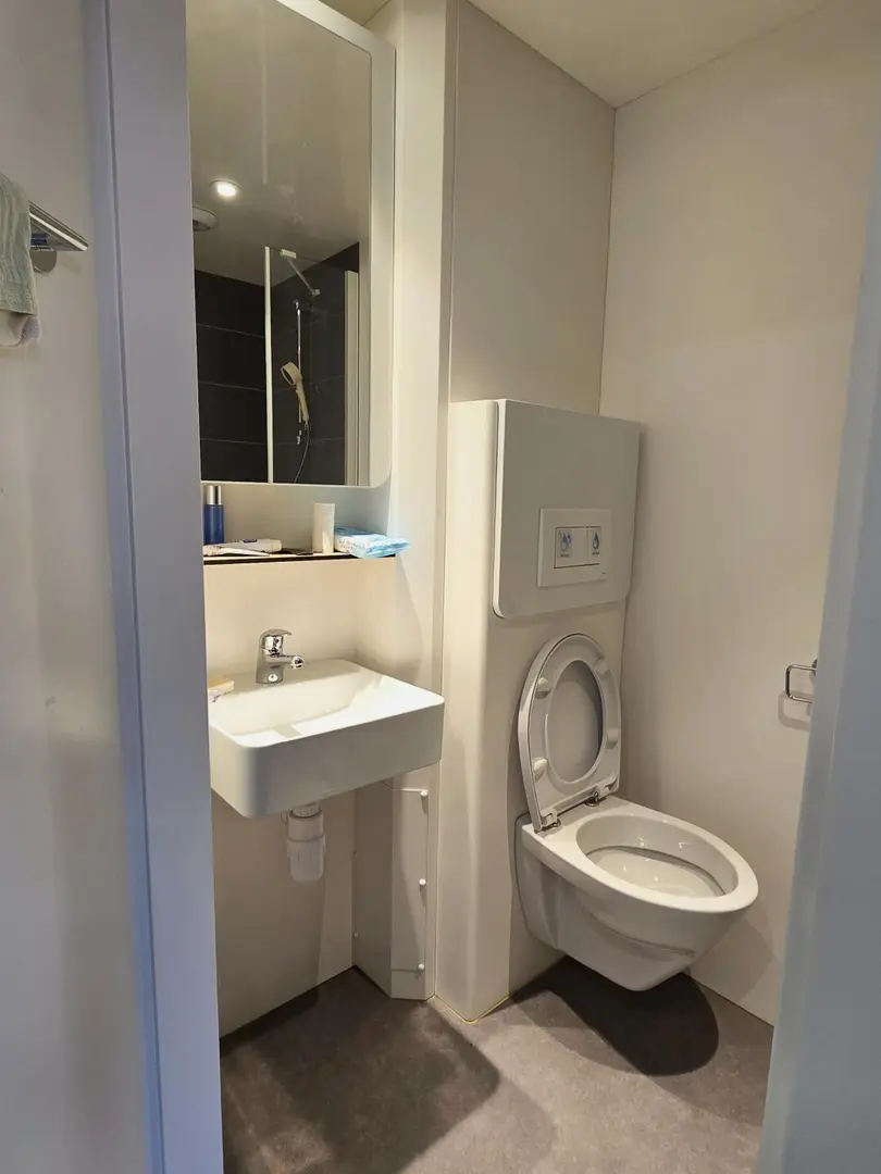 考文垂26fall開局｜1xxpw studio可雙人入住