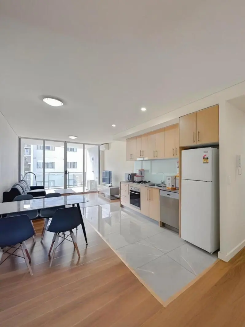 雪梨1b1b急➗，包家具帶車位（回國啦~