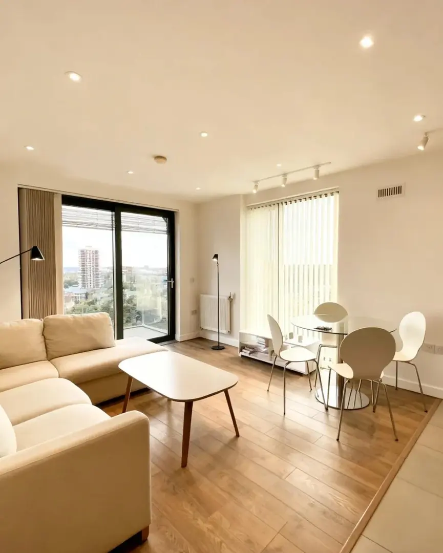 ucl大學旁包bill的1b1b，可雙人入住哦～