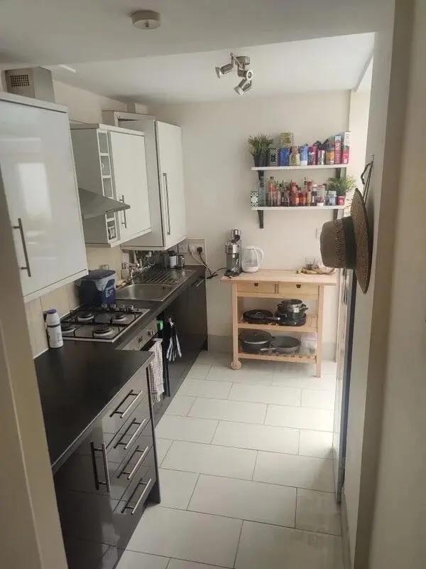 倫敦1b1b｜找有緣人接手～