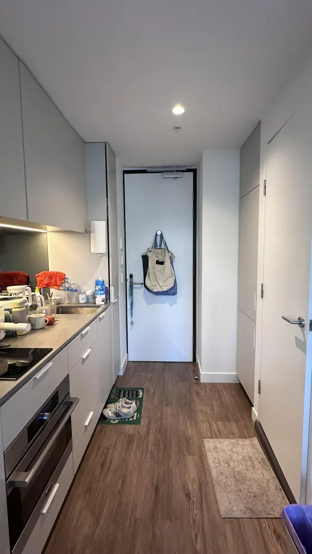 墨大門口學生公寓