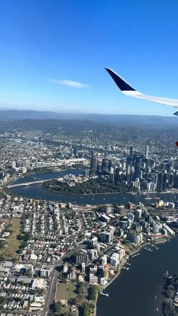 飛過布里斯班上空還是很美的