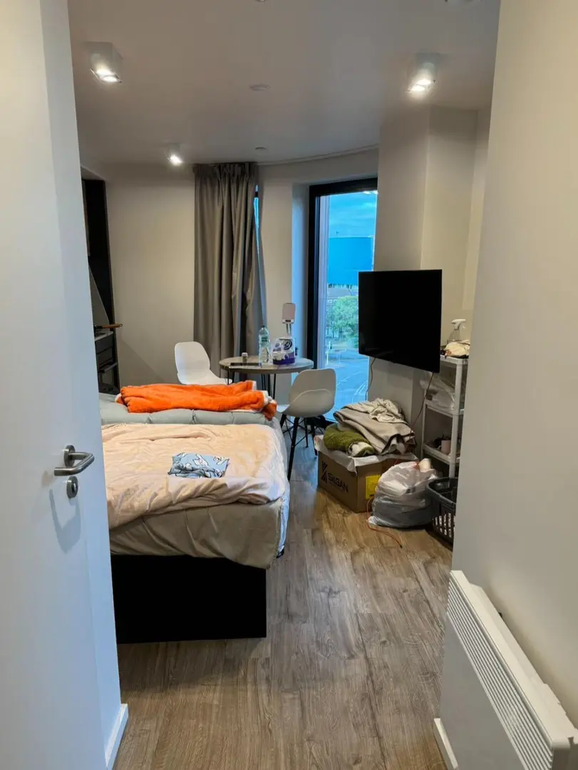 26fall華威｜獨廚獨衛 studio +免費早餐啊