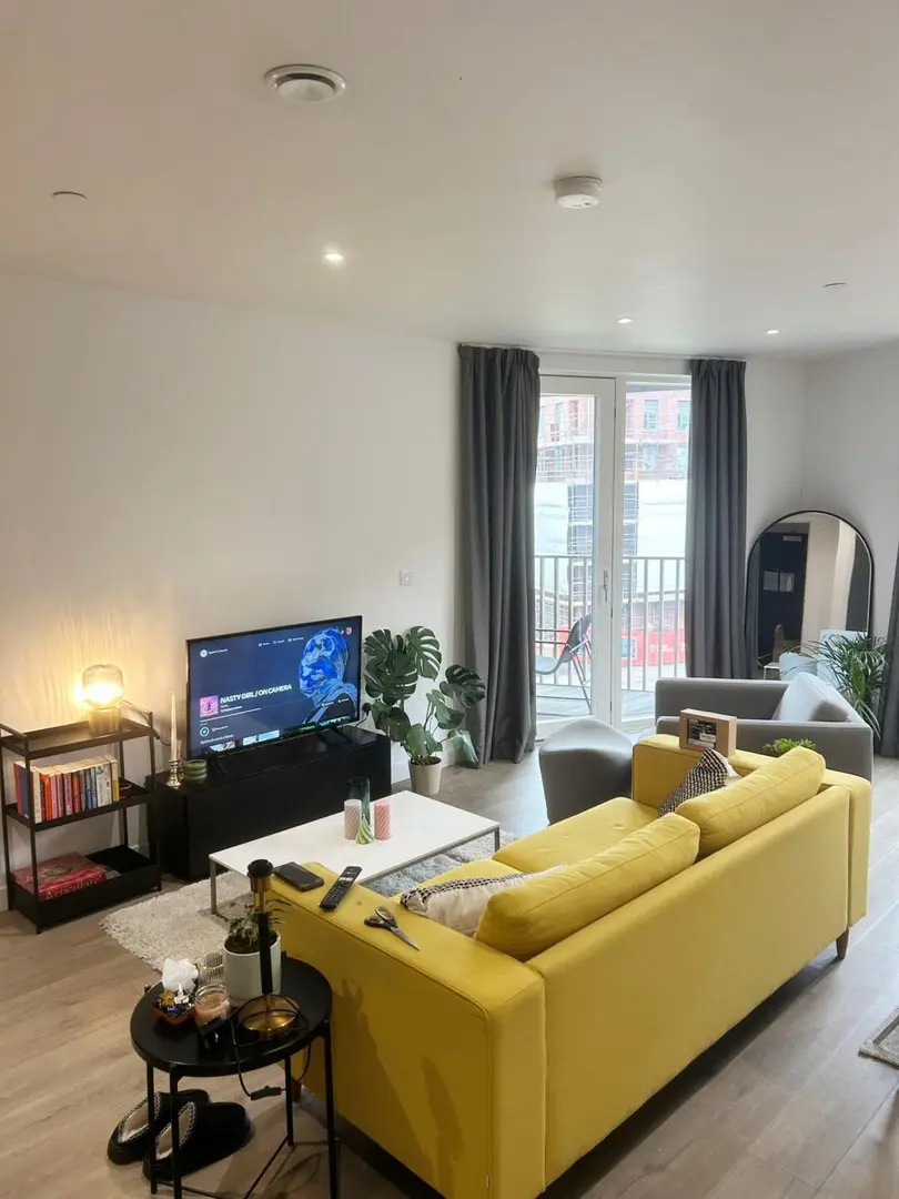 愛丁堡 2b2b蹲室友🙋🏻♀️