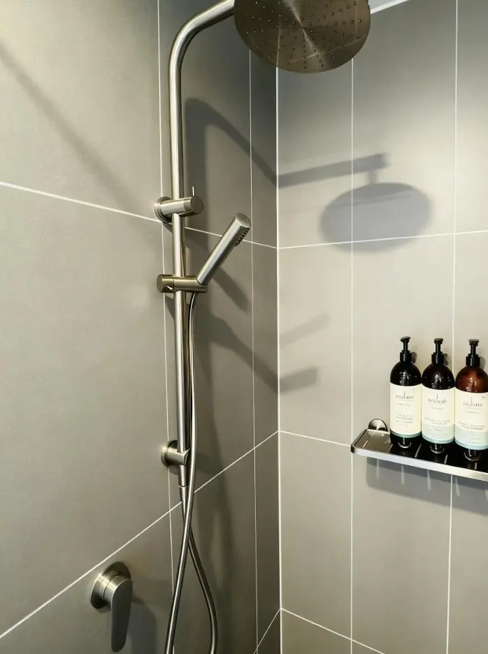 墨尔本落地窗1b1b转租 450pw