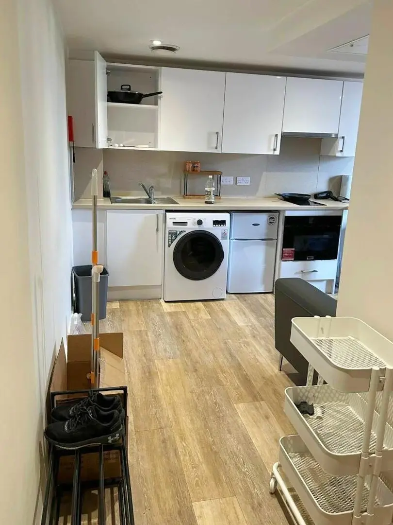 伯明罕大學旁studio，帶獨立洗烘機