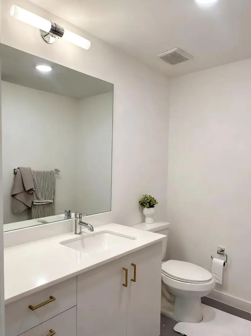 轉倫敦2b2b一人300pw，急轉可🔪可短租！