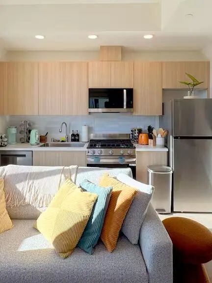 UCLA精緻1b1b帶車位骨折轉租