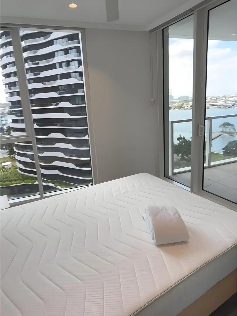 布里斯班2b2b重新找室友～26s1