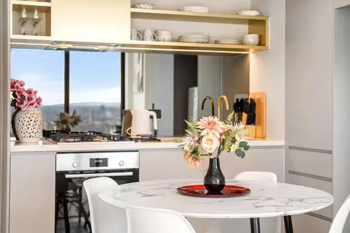 轉墨爾本1b1b｜超大落地窗 可小🔪