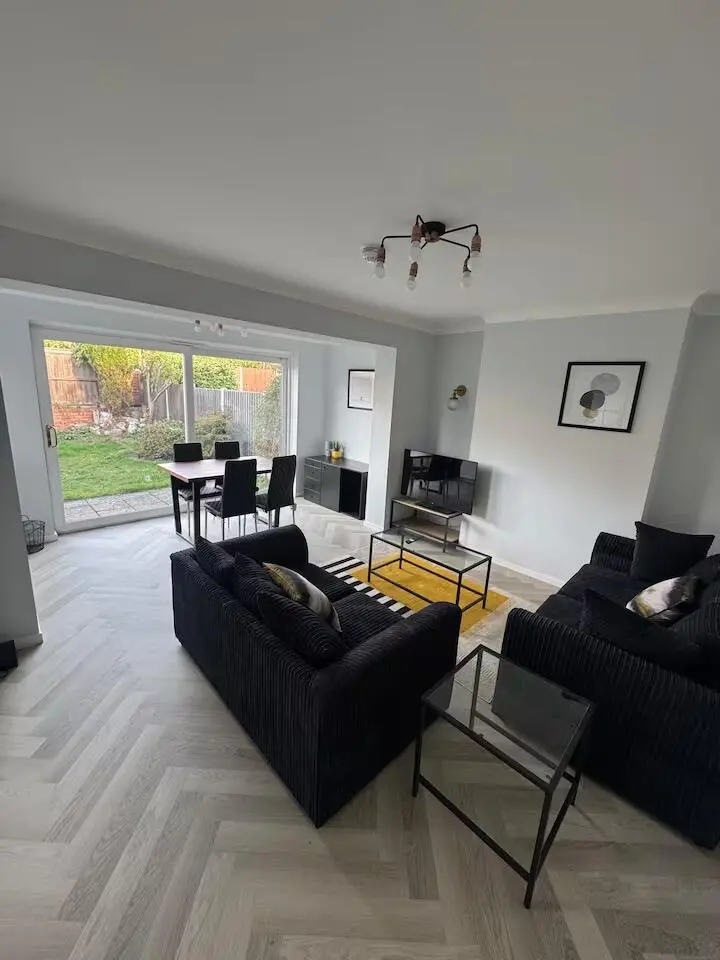 伯明罕個人轉租1b1b,低價轉租(帶陽台)