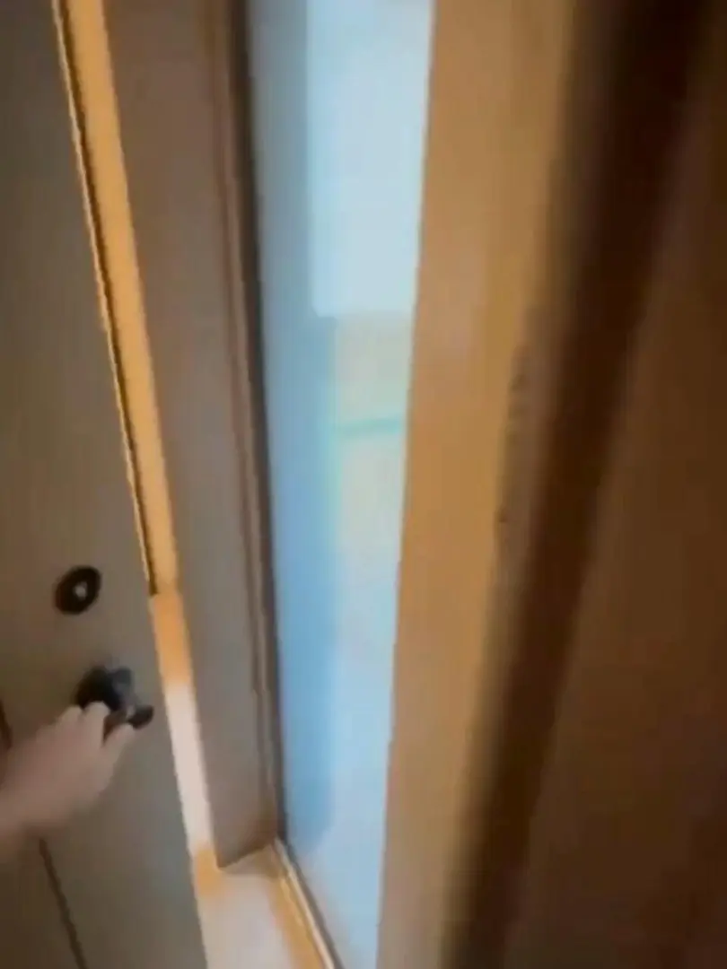 香港堅尼地城兩房一廳找新租客（帶露台）