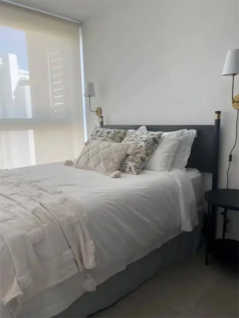 个人转租，墨尔本1b1b高层落地窗（已搬走）