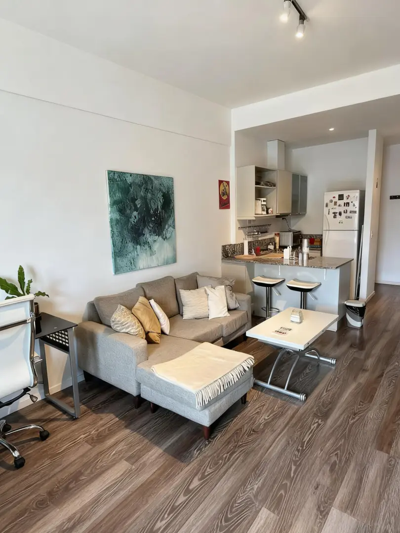 布里斯托studio界的神。我不語只是一味的住