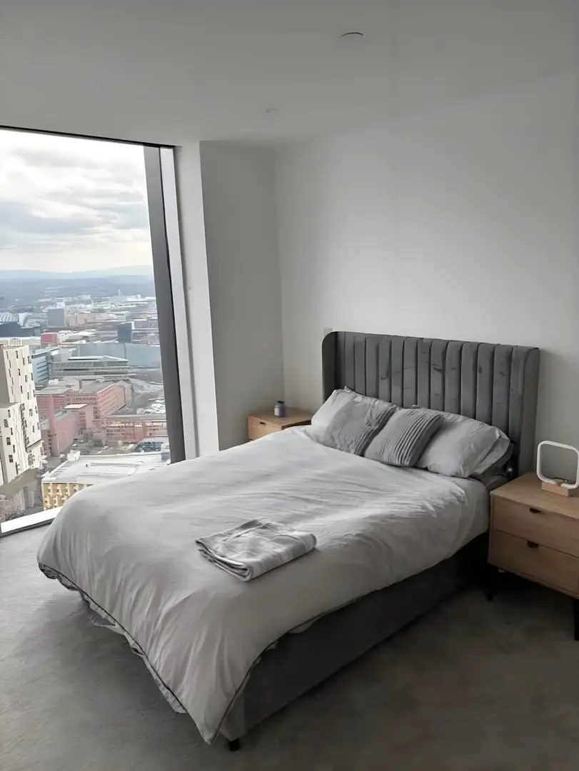 近曼大1b1b房東直租，大落地窗，包bills