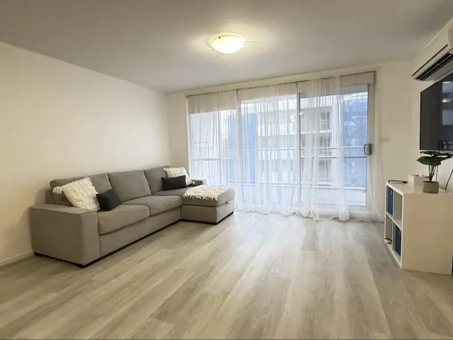 坎培拉2b2b找個小帥來當室友|大落地窗