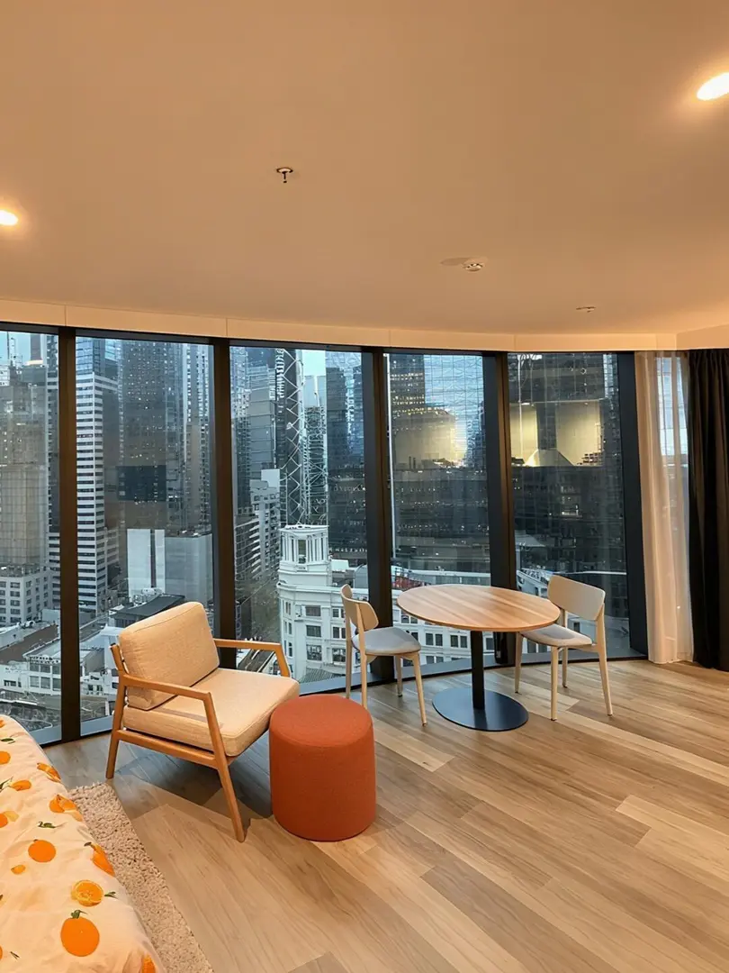 墨爾本CBD➗自住的1b1b，400ppw帶家具洗烘