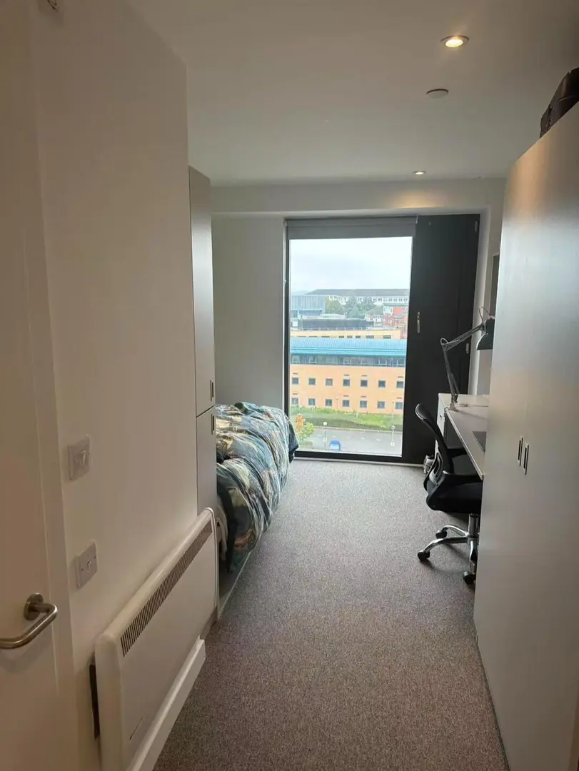 考文垂26fall 急➗三窗studio包bills