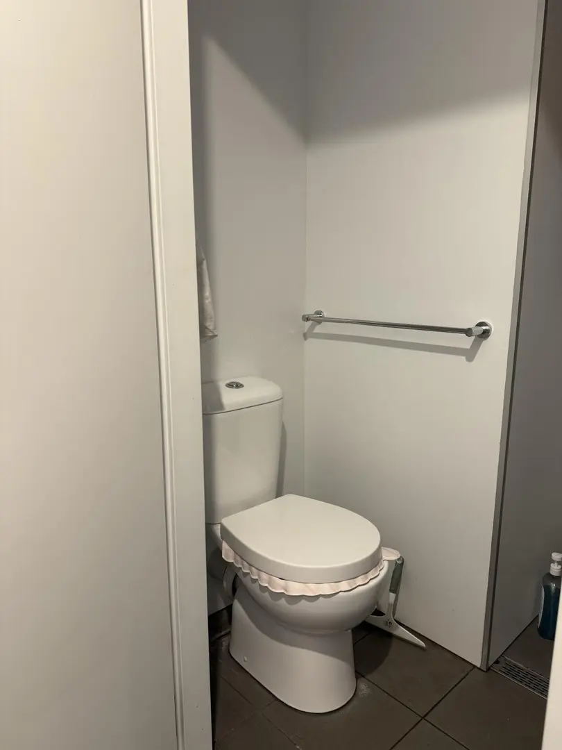 珀斯｜個人低價轉租studio包水電網 帶空調