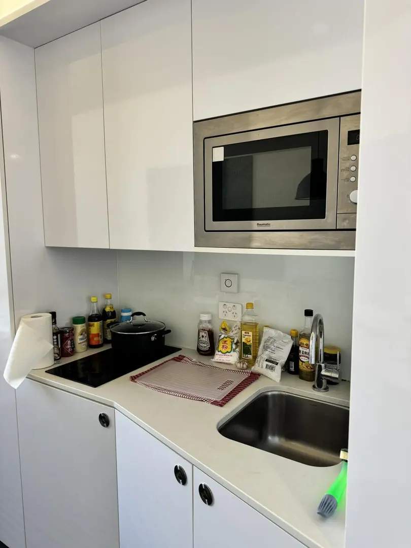 布里斯班26S1出租studio，包bill有空調❗️