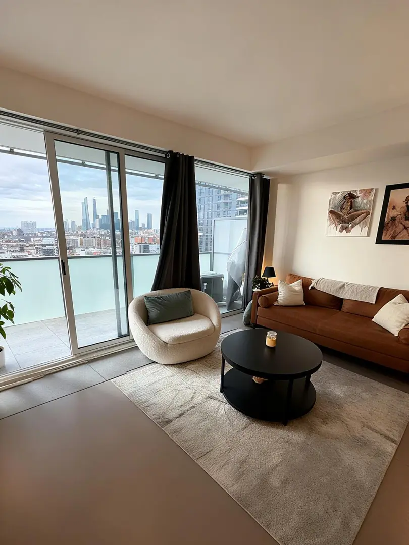 悉尼1b1b带阳台｜带车位可小刀