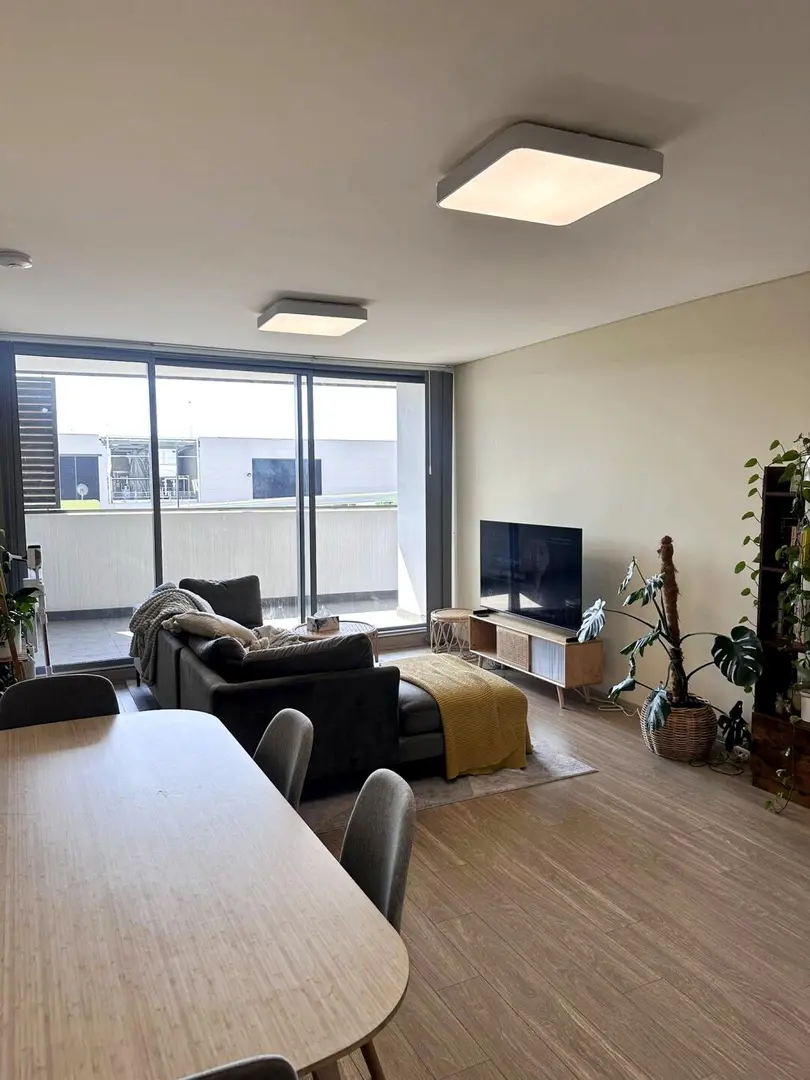 雪梨Waterloo急轉自住2b，帶家具可短租！