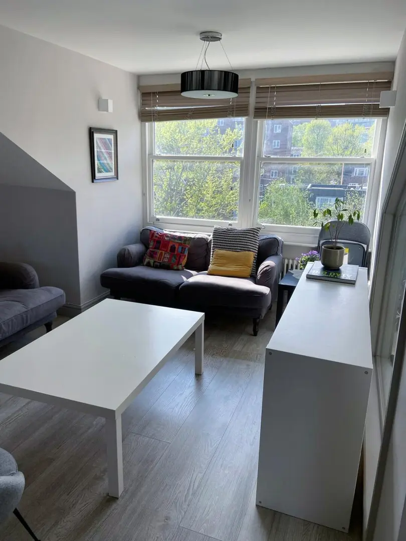 曼徹斯特🉑雙人入住的1b1b 包bill